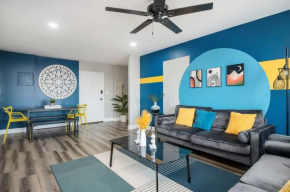 City View Newly Renovated 4 Beds with Free Parking LM1606